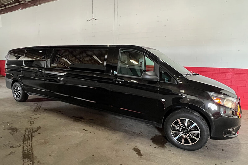 Novi limousine service